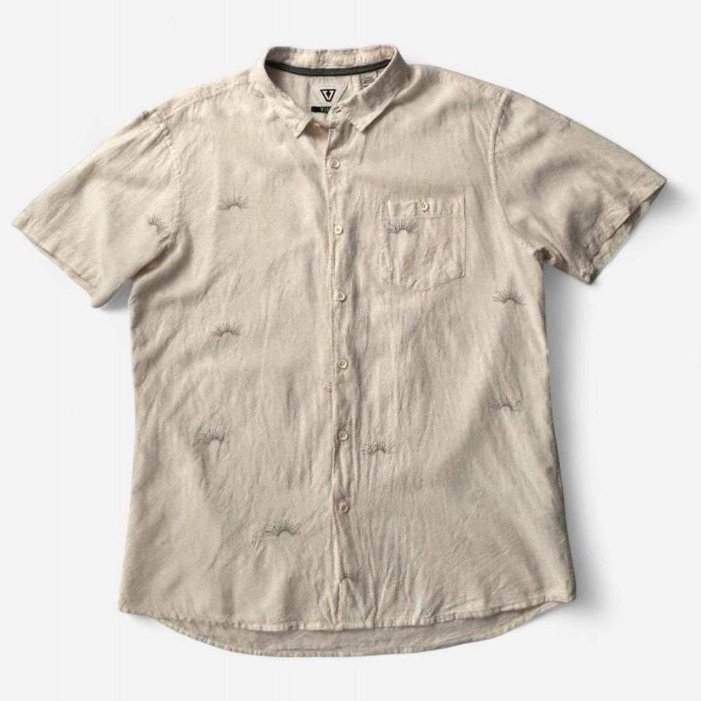 Vissla cream light weight summer button up shirt with subtle print L 0074